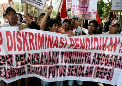 LPJ Tuntut Beasiswa Rawan Putus Sekolah Cair 