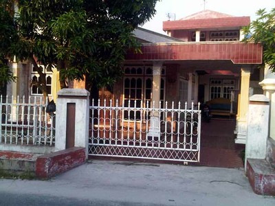 Rumah Mertua Nazaruddin Sepi