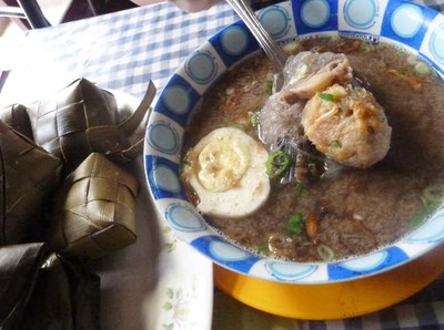 Yuk, Makan Konro Bakar!