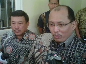 Diperiksa BK, Sekjen MK Bawa Bukti Pengembalian Uang Nazaruddin
