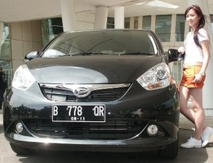 Test Drive Daihatsu Sirion