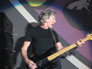 Tur Konser The Wall Live Roger Waters Terlaris Pada Bulan Juni