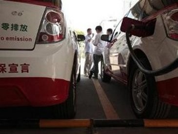 Warga China Beli Mobil Listrik Biar Berhemat Uang