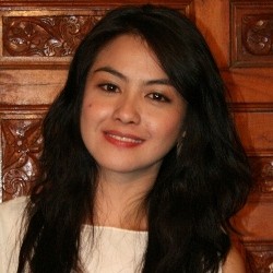 Olahraga Bikin Tubuh Revalina Makin Berisi