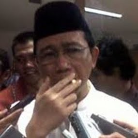 Marzuki Seharusnya Dorong Pemecatan Nazaruddin, Bukan KLB