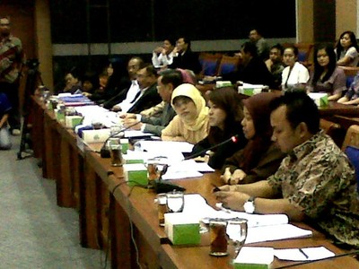 Prita Mengadu ke DPR