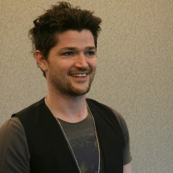 Fans Nyanyi Bareng, Danny The Script Nangis
