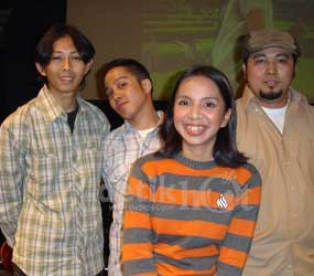 Konser Terakhir Mocca Berkonsep Alice in Wonderland