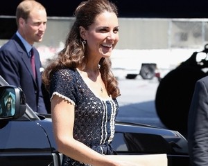Kate Middleton Disarankan Pakai Tuksedo Oleh Rachel Zoe 