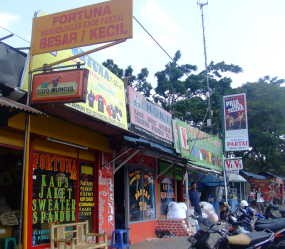 Order Seragam Sekolah di Sentra Kaus Suci Raup Rp 30 Miliar