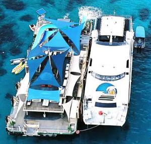 Yuk Berpetualang di Bali dengan Kapal Pesiar