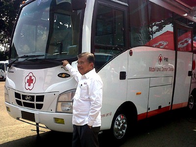 PMI Sebar 100 Mobil Donor Darah