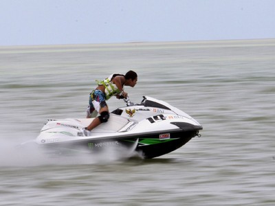 Atlet Ski Aero Sutan Berlatih