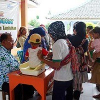 Banten Kekurangan 80 Bidan Posyandu