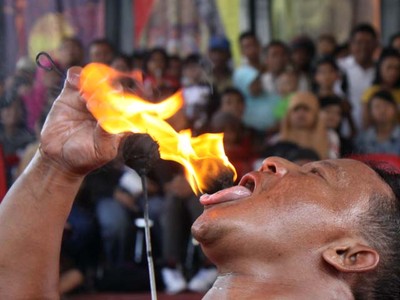 Melestarikan Kesenian Tradisional