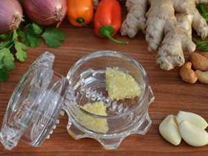 Garlic Twist, Pencincang Bawang Cantik