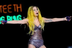 Dituduh Plagiat, Lady Gaga Dilabrak Penyanyi Senior Bette Midler