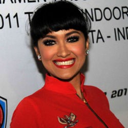 Julia Perez Batal Luncurkan Buku