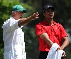 Setelah 12 Tahun, Tiger Woods Pisah dengan Caddy