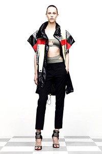 Alexander Wang. Resort 2012. New York Fashion Week 2012. [Dok. Alexander Wang]