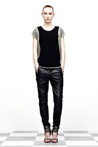 Alexander Wang. Resort 2012. New York Fashion Week 2012. [Dok. Alexander Wang]