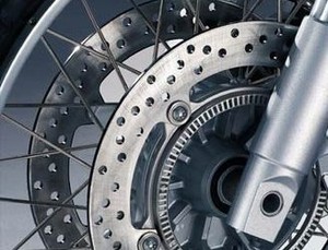 Motor 125 cc ke Atas Wajib Pakai ABS