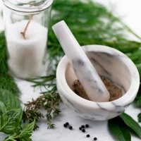 Plus Minus Pengobatan Alternatif