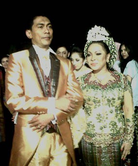 Rieka Roeslan Akhiri Status Lajang di Usia 41 Tahun