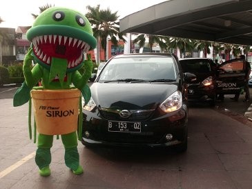 Disertai Joget Monster, Daihatsu Sirion Meluncur