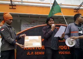 Warga Yogyakarta Tuntut KPK Usut Tuntas Kasus Nazaruddin