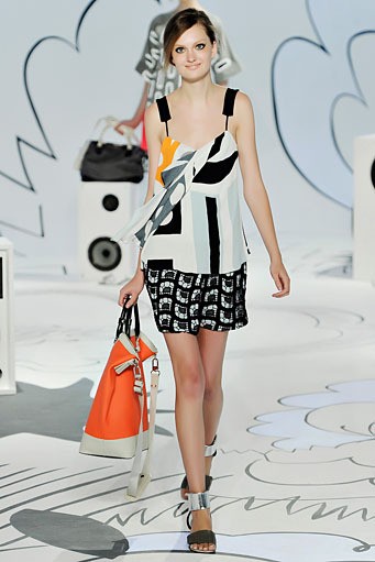 Diane von Furstenberg, Resort 2012. New York Fashion Week 2012. [dok. Diane von Furstenberg]