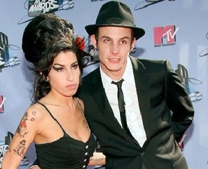 Amy Winehouse Pernah Sekarat di Pelukan Mantan Suami