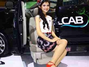 Kursi untuk Penyandang Cacat di Kijang Innova