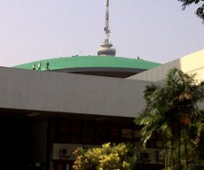 Masa Reses, Gedung DPR Berhias