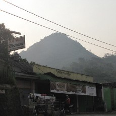 Gunung Piramida Lalakon Terkenal Angker dan Jadi Tempat Pesugihan