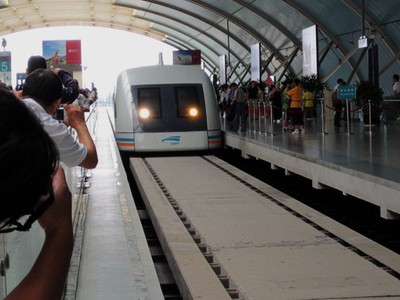Nyamannya Kereta Tercepat di Dunia