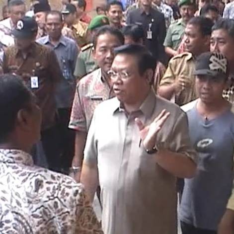 Pengungsi Merapi Minta Kasur pada Menko Kesra