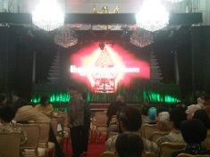 SBY Tertawa Melihat 2 Menterinya Main Wayang Orang