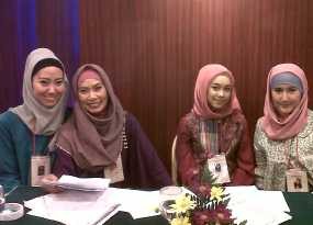 Dari Minat Fashion, Hijabers Community Ajak Muslimah kenakan Hijab