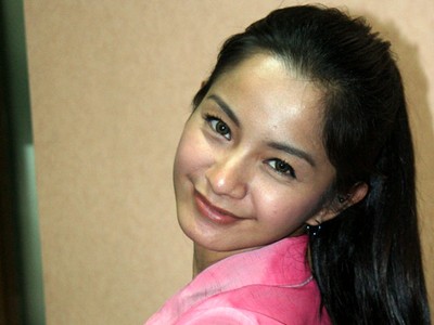Kirana Larasati Tetap Segar & Cantik