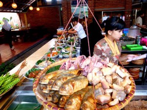 Gaya India Merasuki Sajian Sunda