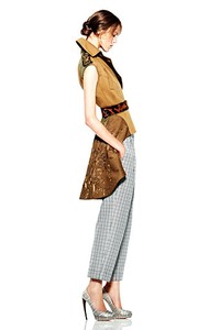 Alexander McQueen, Resort 2012. Paris Fashion Week 2012. [dok. Alexander McQueen]