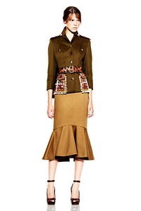 Alexander McQueen, Resort 2012. Paris Fashion Week 2012. [dok. Alexander McQueen]