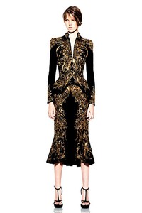 Alexander McQueen, Resort 2012. Paris Fashion Week 2012. [dok. Alexander McQueen]