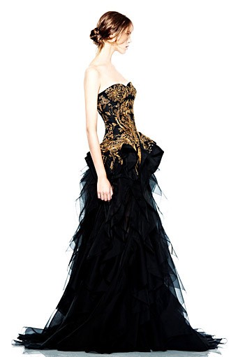Alexander McQueen, Resort 2012. Paris Fashion Week 2012. [dok. Alexander McQueen]