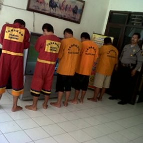 6 Bulan Beraksi, Pelaku Gasak Kerudung Senilai Rp 500 Juta