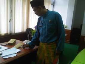 Selama Ramadan PNS Pemprov Riau Berbusana Muslim