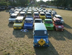 Komunitas Kijang Banjiri Cirebon
