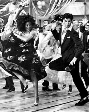 Bintang Grease Annette Charles Meninggal Dunia karena Kanker