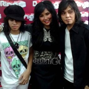 Axel Masih Berharap Ayahnya Rujuk dengan Titi DJ